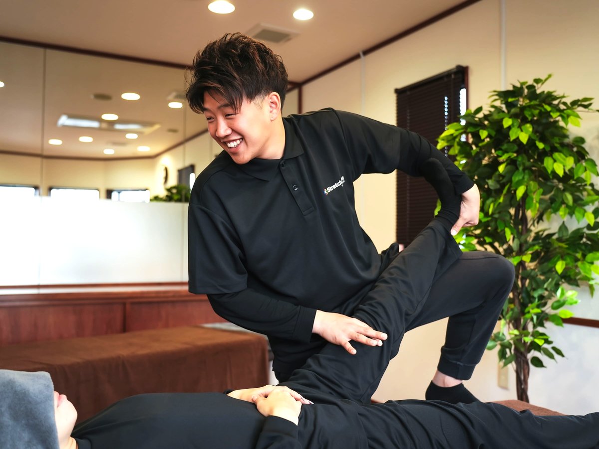 ストレッチ施術の様子